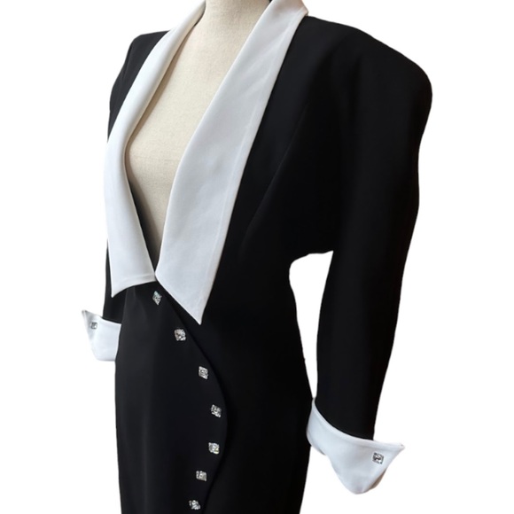 Jean Louis Sabaji Gown - Picture 2 of 6